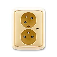 ABB TANGO Dvojzásuvka 5583A-C02357 D s natočenou dutinou, s ochranou před přepětím a akustickou signalizací poruchy, béžová