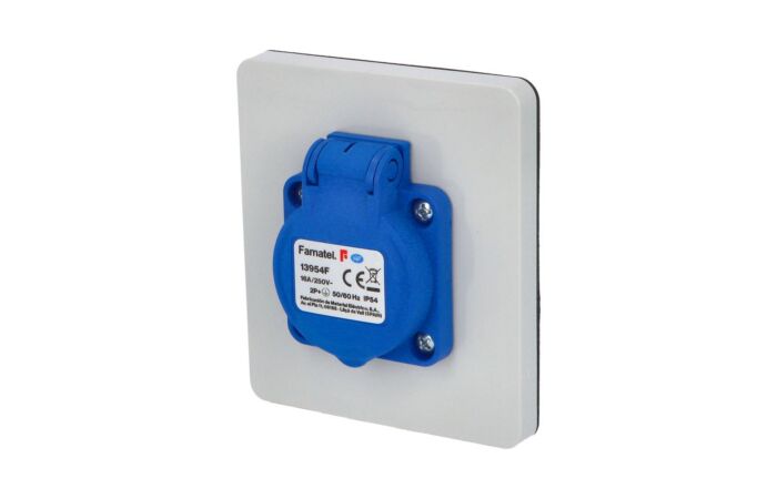 FAMATEL Zásuvka 230V/16A IP54 s mont.deskou