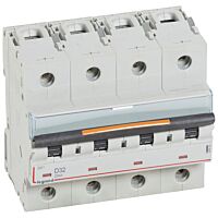 409849 DX3 JISTIČ 4P D32 25KA PL1 JISTIČ
