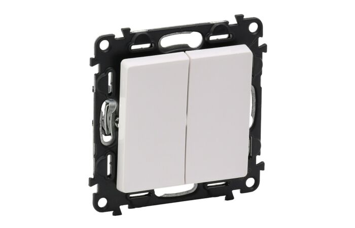 LEGRAND Vypínač VALENA LIFE 752108 č.6+6 bílá