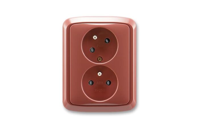 ABB TANGO Dvojzásuvka 5513A-C02357 R2 s clonkami, s natočenou dutinou, vřesová červená