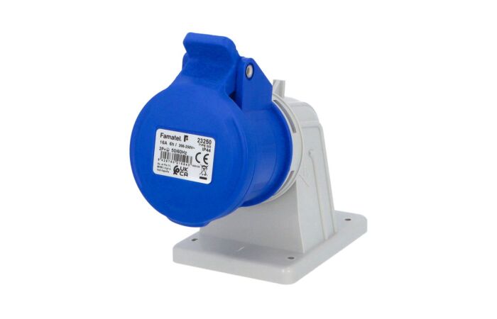 FAMATEL Zásuvka 23250 16A/230V 3pól IP44 vestavná