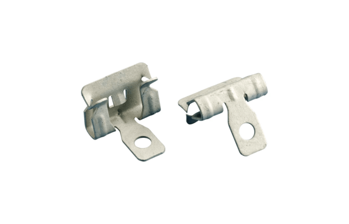 ERICO Příchytka 4H58-25 natloukací s otvorem pro závěs