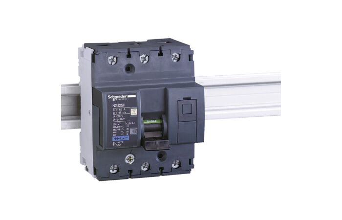 SCHNEIDER Deon NG125H 10/3P/C 18723 36kA