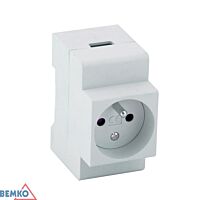 Zásuvka FS16 na lištu