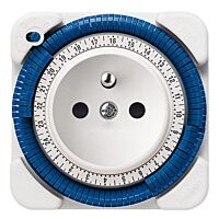 THEBEN Hodiny spínací se zásuvkou Analogové denní 16A 230V AC IP20