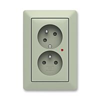 ABB Zoni 5593T-C02357 143 Zásuvka dvojnásobná, s clonkami, s natočenou dutinou, s ochranou před přepětím olivová / bílá