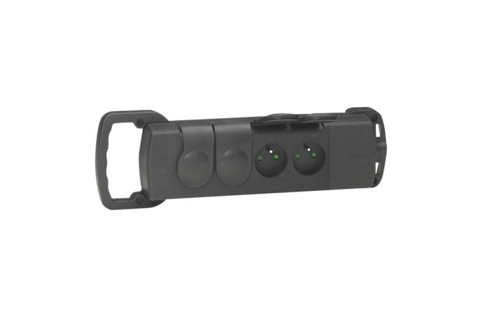 LEGRAND 4zásuvka 230V/16A 4x2P+T krytky pryž IP44 černá