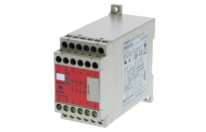 OMRON Relé  G9SA-301 AC100-240