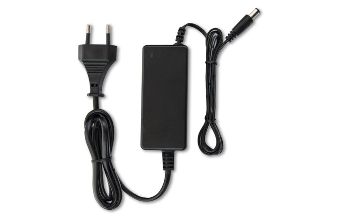 MCLED  Napaječ LED  24W 12V/2A IP20