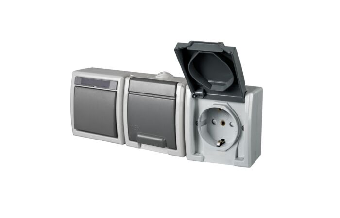 FAMATEL ATLAS Přepínač střídavý č.6 + 2x zásuvka