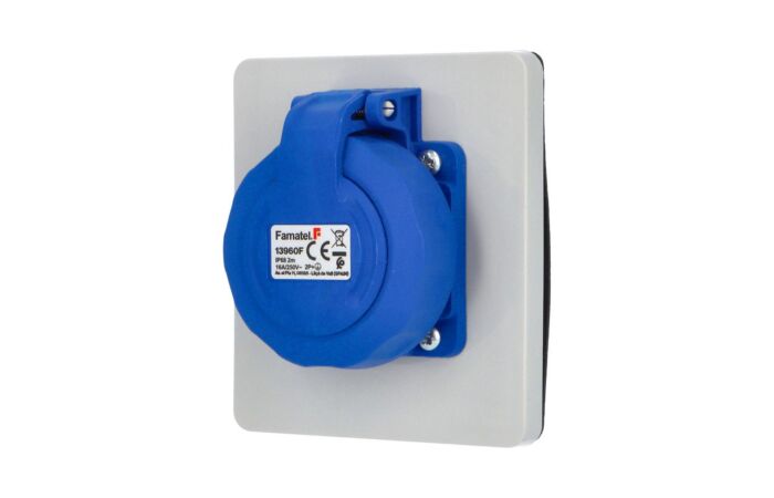 FAMATEL Deska 3916F zásuvka 230V/16A IP67