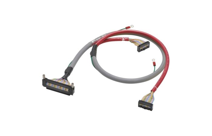 OMRON Produkt I/O připojovací kabel, s připojením stín