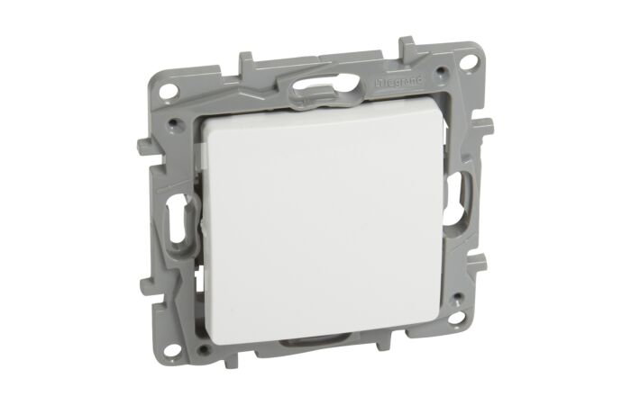 LEGRAND Vypínač NILOÉ 764501 č.6 bílá