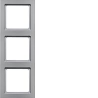 Rámeček BERKER 10136094 troj. Q.3 alu