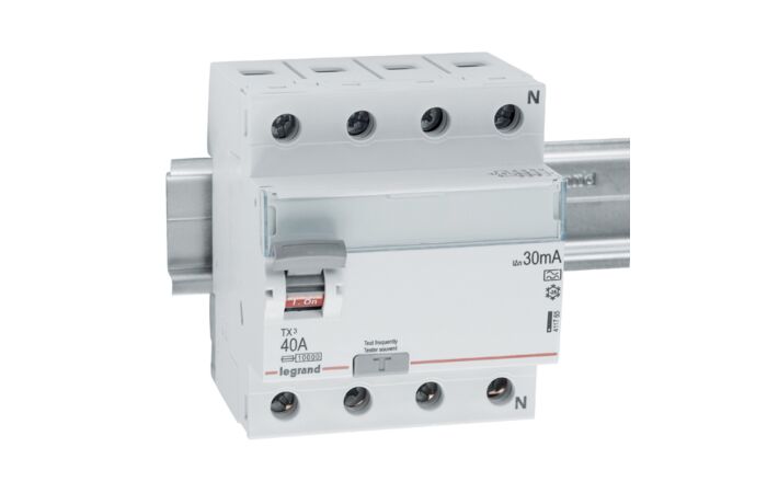 Chránič 40/4/0,03 411765 LEGRAND 10KA