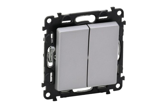 LEGRAND Vypínač VALENA LIFE 752308 č.6+6 hliník