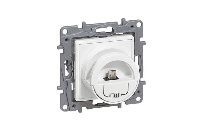Zásuvka NILOÉ 764596+USB bílá