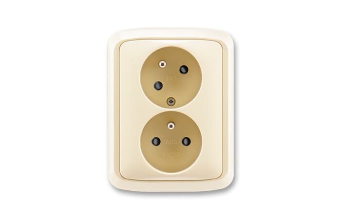 ABB TANGO Dvojzásuvka 5513A-C02357 C s clonkami, s natočenou dutinou, slonová kost