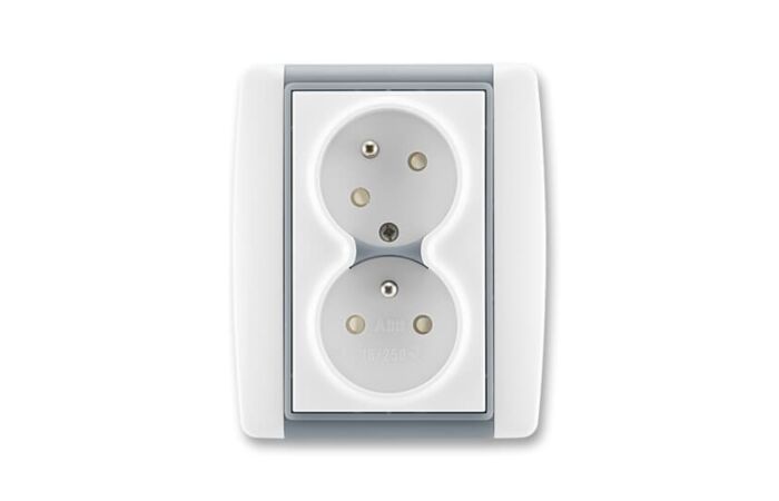 ABB ELEMENT Dvojzásuvka 5513E-C02357 04c hráněná s clonkami, bezšroubová, bílá/ledová šedá