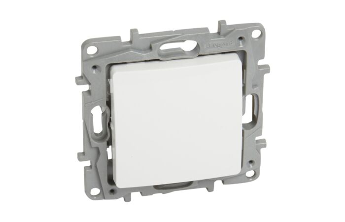 LEGRAND Vypínač NILOÉ 764504 č.7 bílá