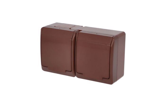 FAMATEL GALATEA Zásuvka 2P+PE 2-násobná vodorovná IP44 hnědá