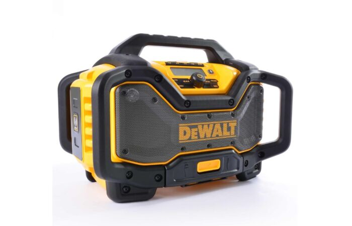 DeWALT  Rádio DCR027 s nabíječkou