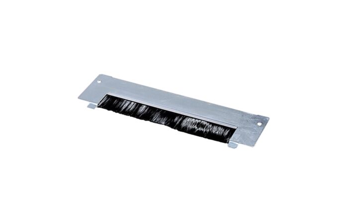 SCHNEIDER NSYECP300 Krycí panel s kartáčovým těsně