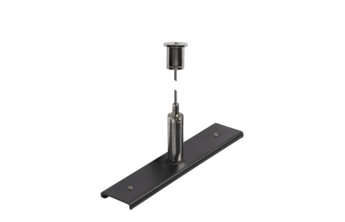 Track reinprocement plate with mounting