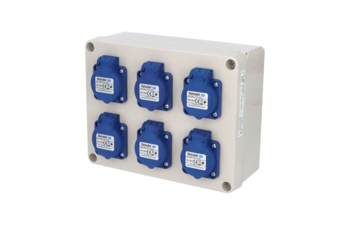 FAMATEL Skříň 3066 6x230V zásuvková