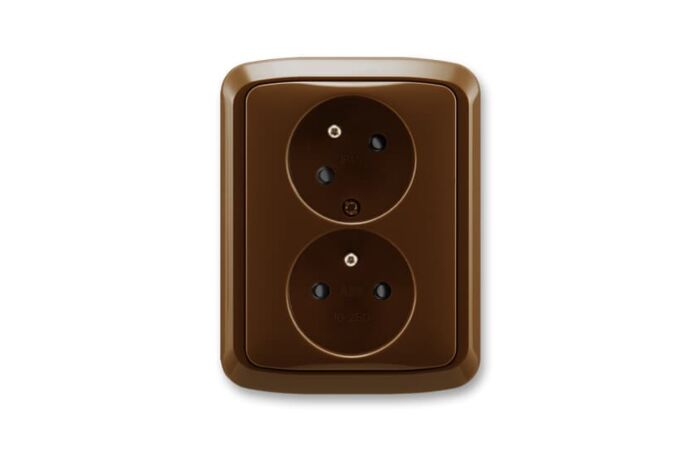 ABB TANGO Dvojzásuvka 5513A-C02357 H s clonkami, s natočenou dutinou, hnědá