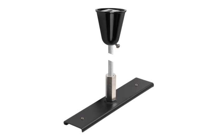 Track reinprocement plate with mounting