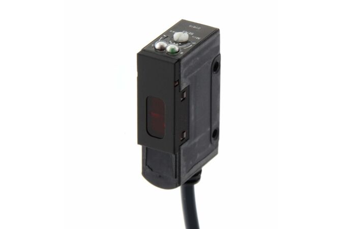 OMRON Senzor  E3S-AR61