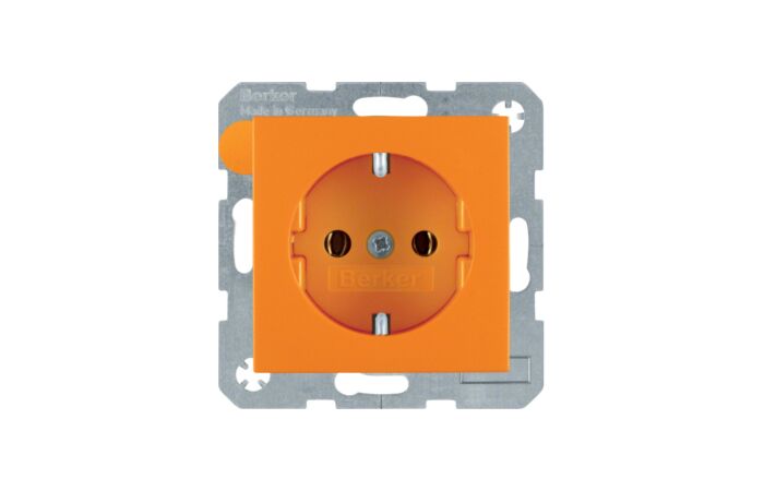 Zásuvka, SCHUKO, bezšroub. svorky, Berke