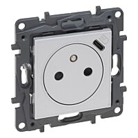 NILOE S.ZÁSUV.2P+T/USB C HL.