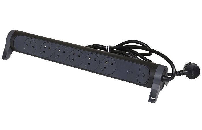 LEGRAND Přívod prodlužovací  1,5m 6zásuvka 230V/16A 6X2P+T přepěťová ochrana IP20 černá/tm.šedá